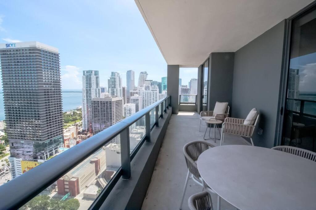 Apartment Stylish Oasis In Downtown *